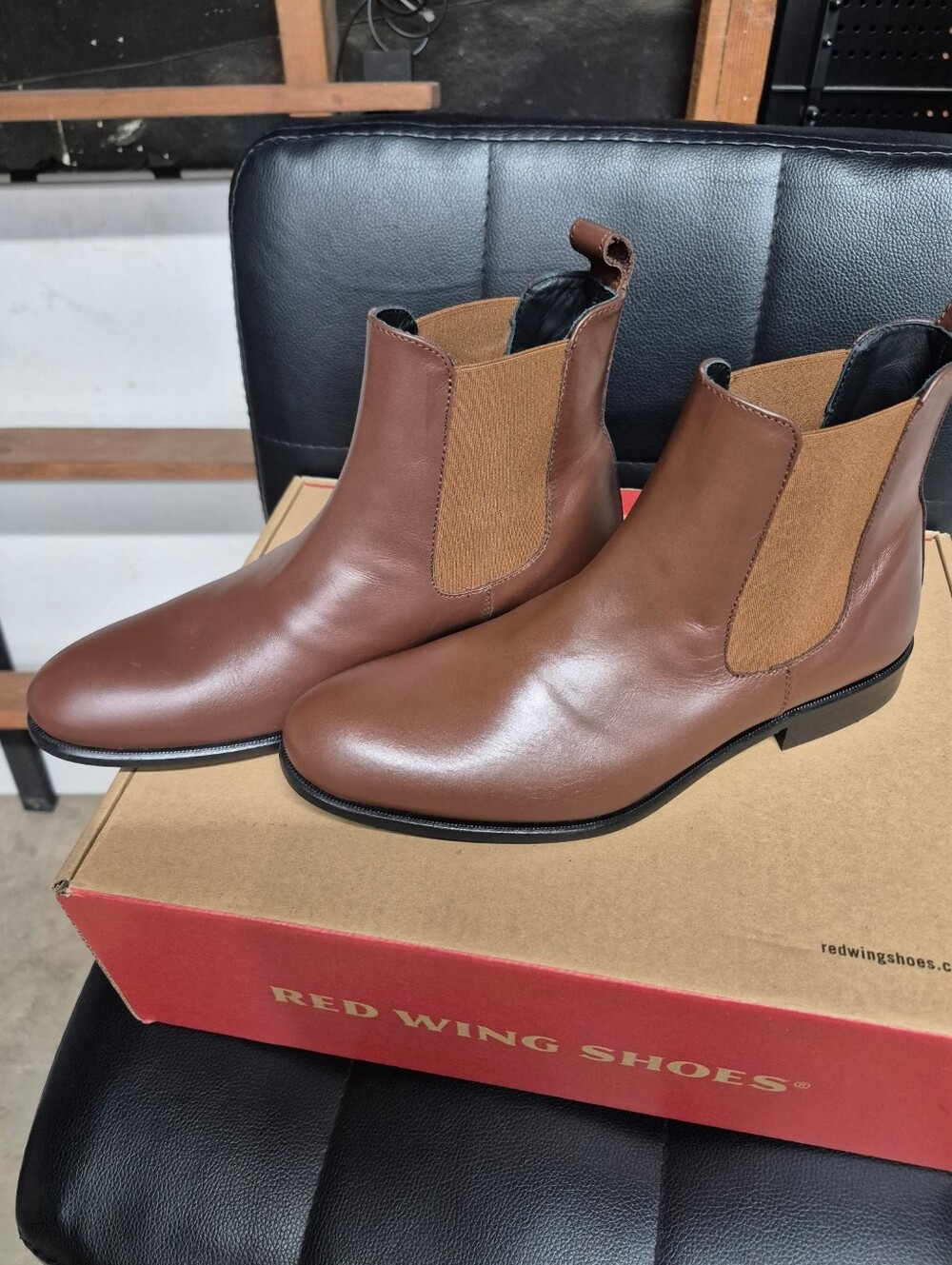 Nettleton Brown Leather Chelsea Boots